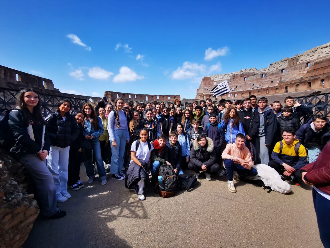 AECS 3èmes. Tous les chemins mènent à Rome.